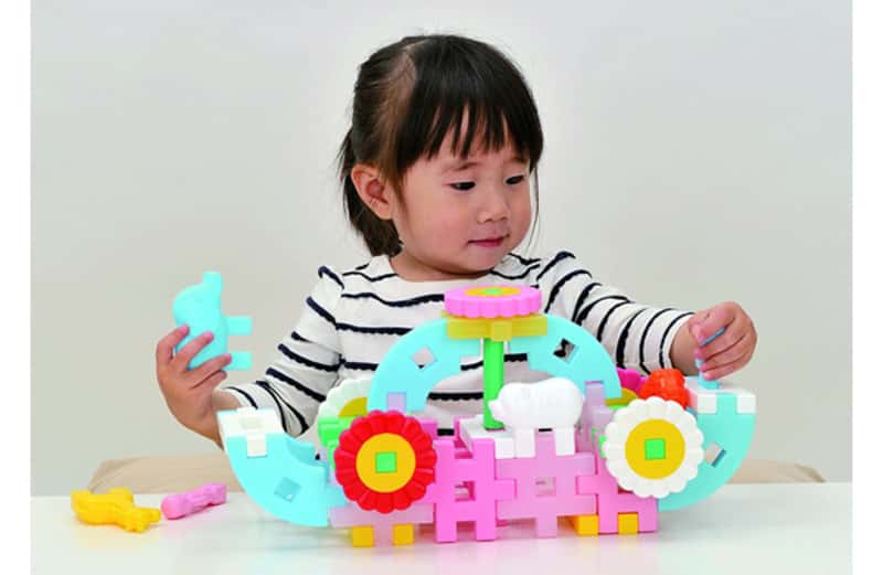 2歳の女の子に人気のおもちゃ26選 子供のタイプに合わせた選び方 ママびよりウェブ