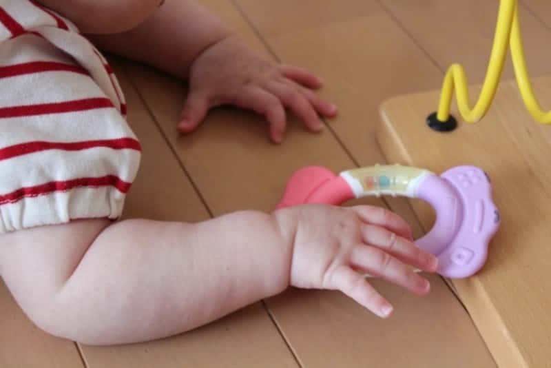 生後9ヶ月の赤ちゃんに推奨 ママが選ぶオススメおもちゃ10選 ママびよりウェブ