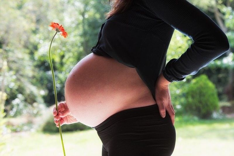 逆子はいつまで大丈夫 分娩に影響するのはいつから 逆子のなおし方 ママびよりウェブ