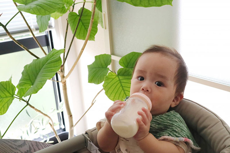 生後10ヶ月のミルクの量は フォローアップミルク切り替えなど完ミの疑問にお答え ママびよりウェブ