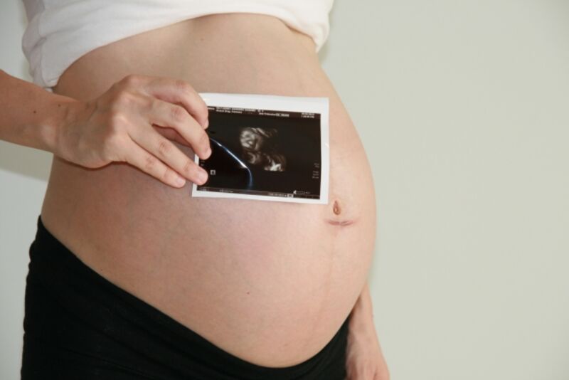 妊娠後期 28週 39週 臨月の過ごし方 運動 外出など気をつけたいこと ママびよりウェブ